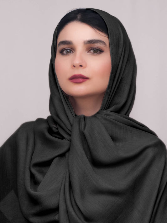 Airy modal scarf - black