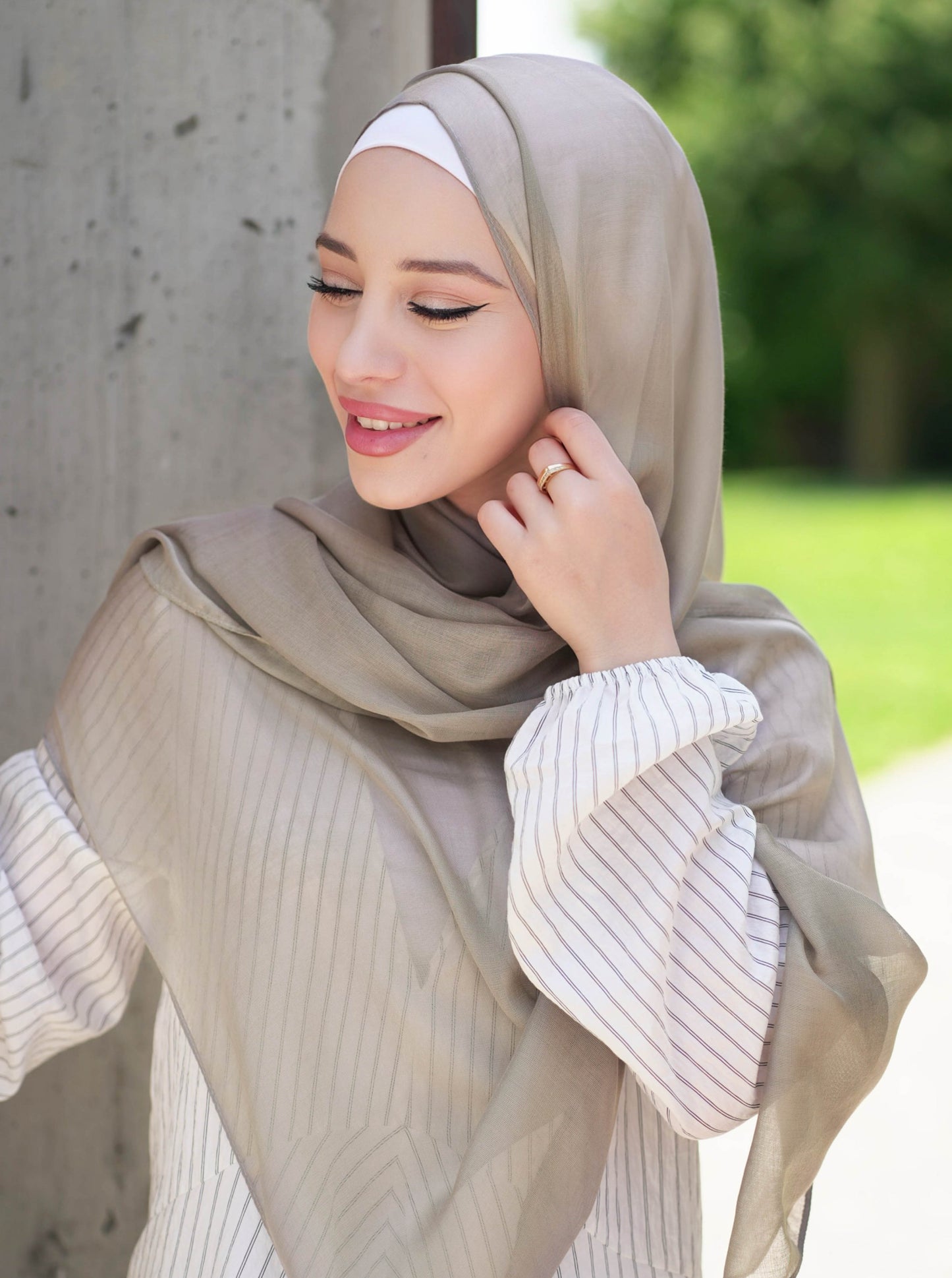 Airy modal scarf - lightgrey